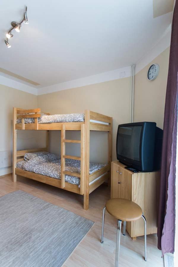 Hostel Day 'N' Night Ni 외부 사진