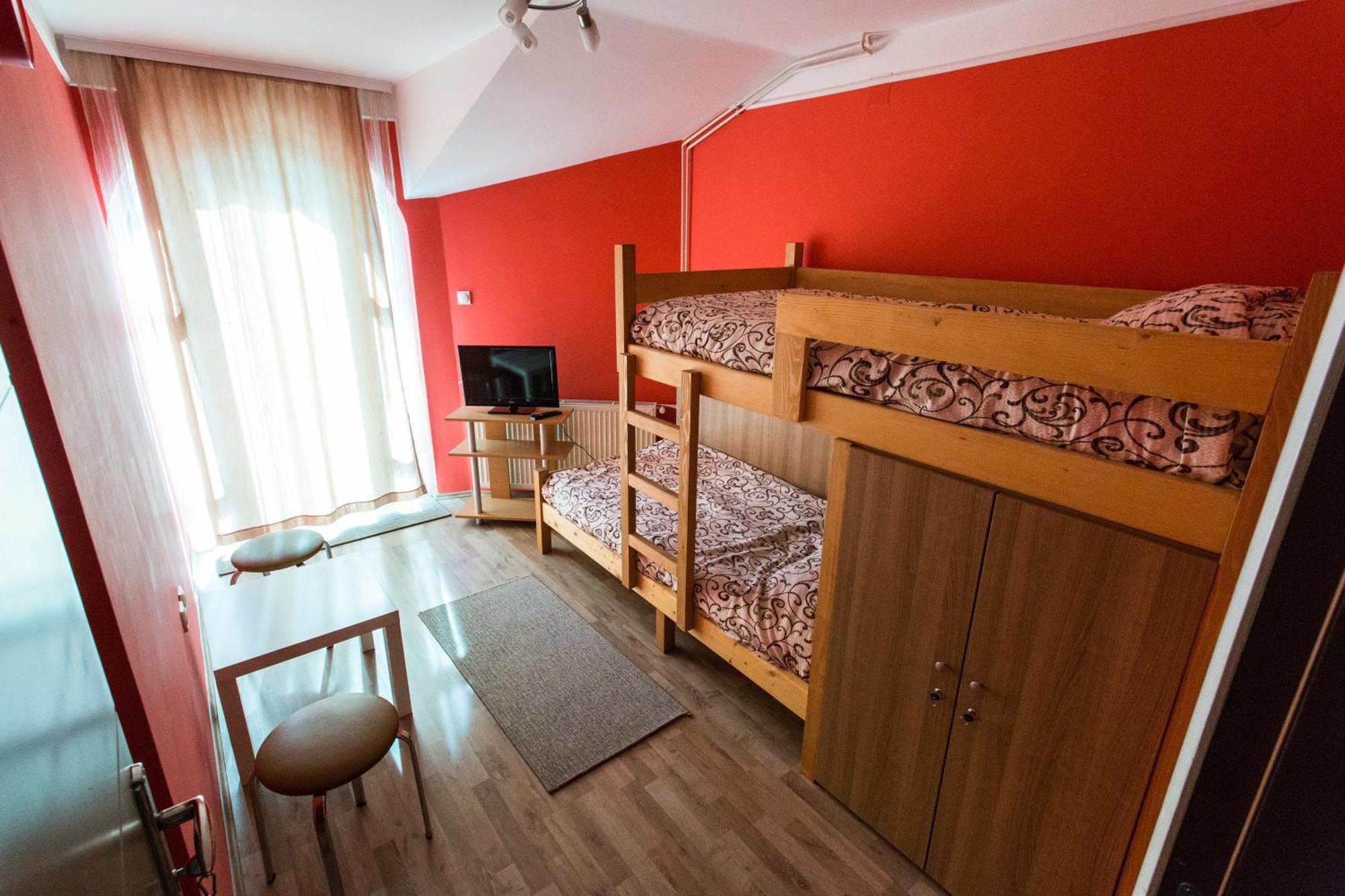 Hostel Day 'N' Night Ni 객실 사진